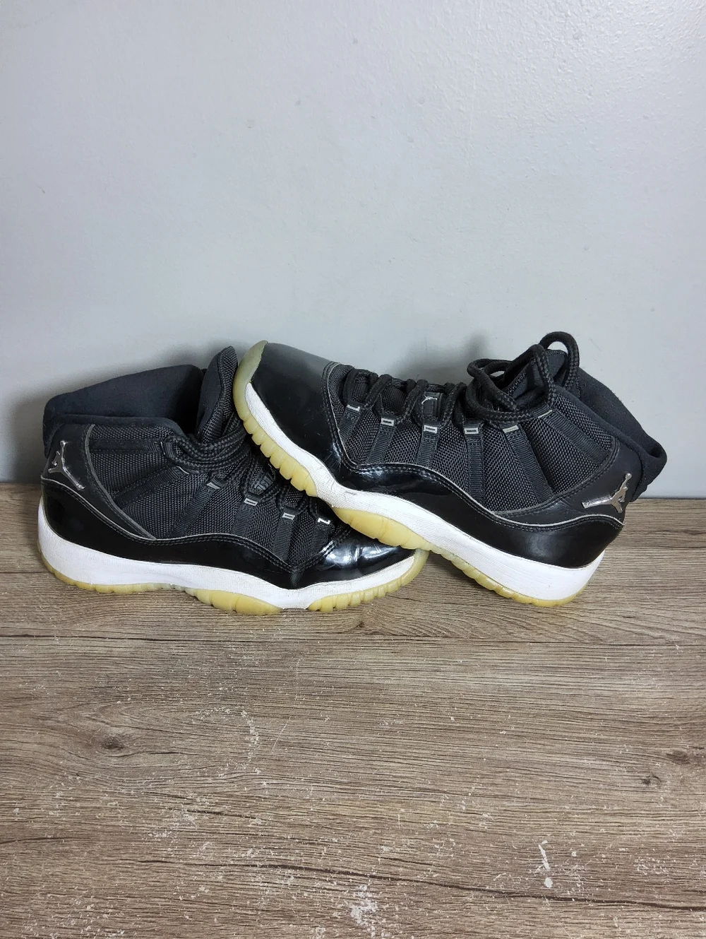 Jordan Air Jordan 11 Retro Jubilee Black White Youth 7Y  Basketball Shoes - Picture 5 of 9